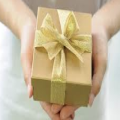 La promesa de un regalo (El regalo de una promesa)