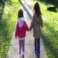Caminando junto a otros en tiempos de necesidad
